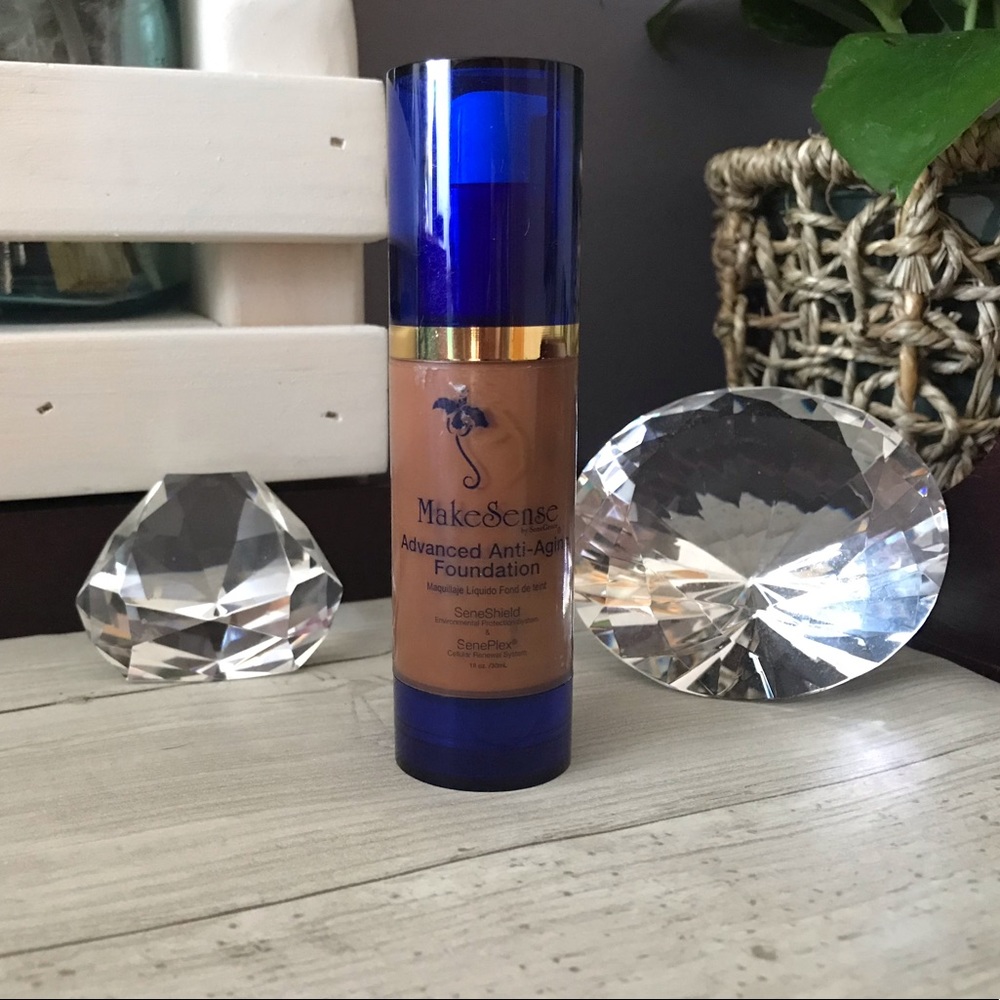 Anti-Aging Foundation - Coffee